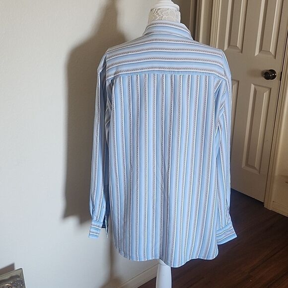 Tommy Bahama Shirt - Picture 3 of 7